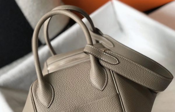 Contrefaçon Sac Lindy 30cm Hermès Gris Tourterelle – Image 6