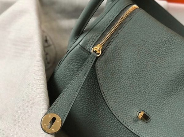 Faux Sac Lindy 30cm Hermès Vert Amande – Image 5