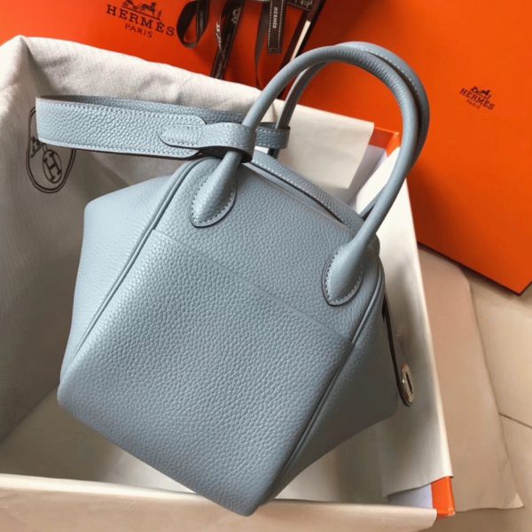 Réplique Sac Lindy 30cm Hermès Bleu Lin – Image 7