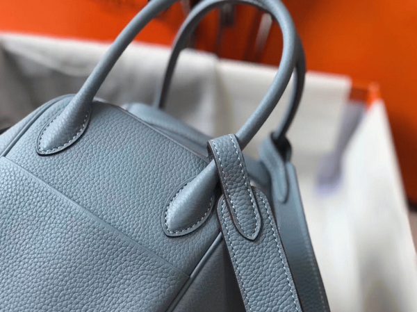 Réplique Sac Lindy 30cm Hermès Bleu Lin – Image 6