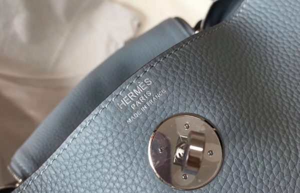 Réplique Sac Lindy 30cm Hermès Bleu Lin – Image 4