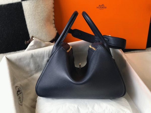 Contrefaçon Sac Lindy 30cm Hermès Bleu Marine – Image 8