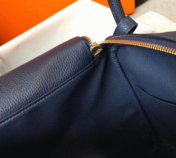 Contrefaçon Sac Lindy 30cm Hermès Bleu Marine – Image 3