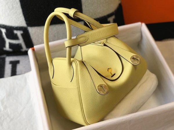 Meilleure Réplique Sac Lindy 30cm Hermès Jaune Poussin – Image 8