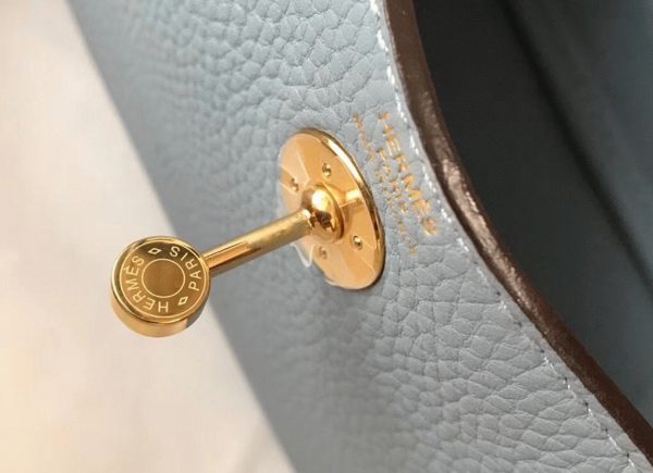 Réplique Sac Lindy Mini Hermès Bleu Lin – Image 4