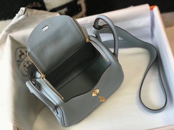 Réplique Sac Lindy Mini Hermès Bleu Lin – Image 2