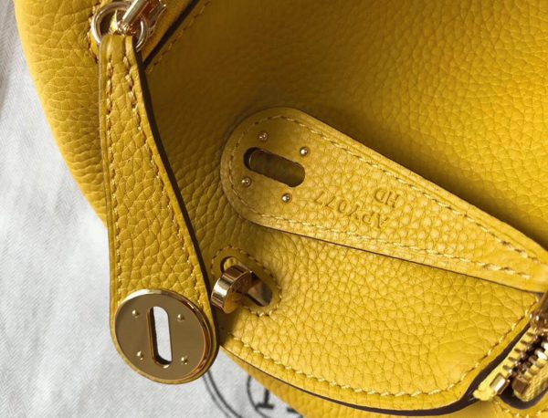 Faux Luxe Sac Lindy Mini Hermès Jaune Cuir Clémence – Image 3