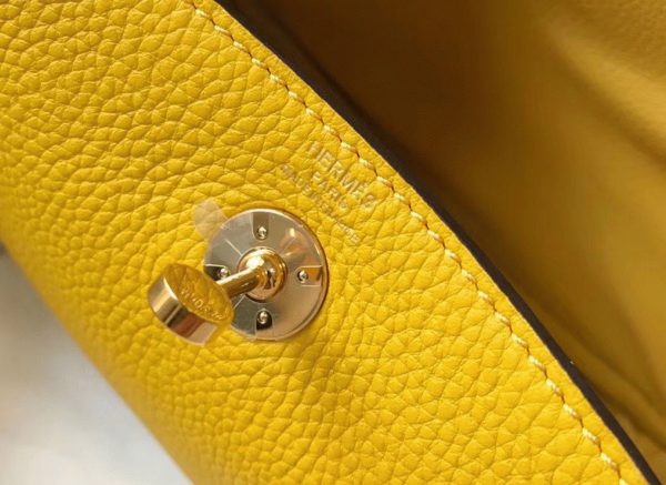 Faux Luxe Sac Lindy Mini Hermès Jaune Cuir Clémence – Image 2