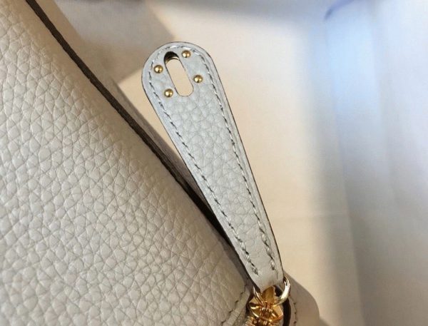 Meilleure Réplique Sac Lindy Mini Hermès Gris Perle – Image 3
