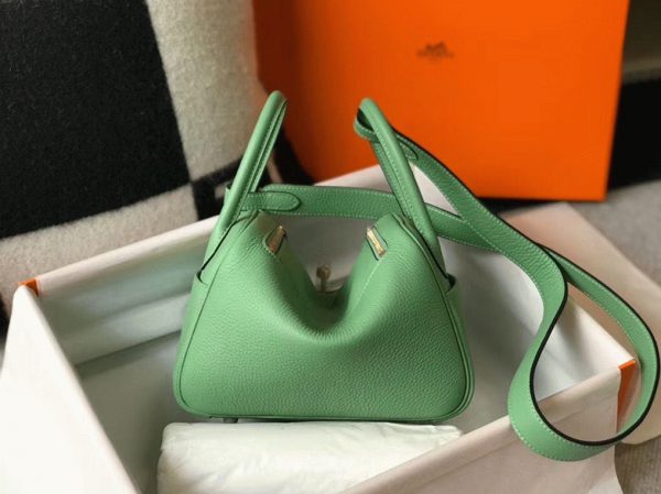 Contrefaçon Sac Lindy Mini Hermès Vert Criquet – Image 8
