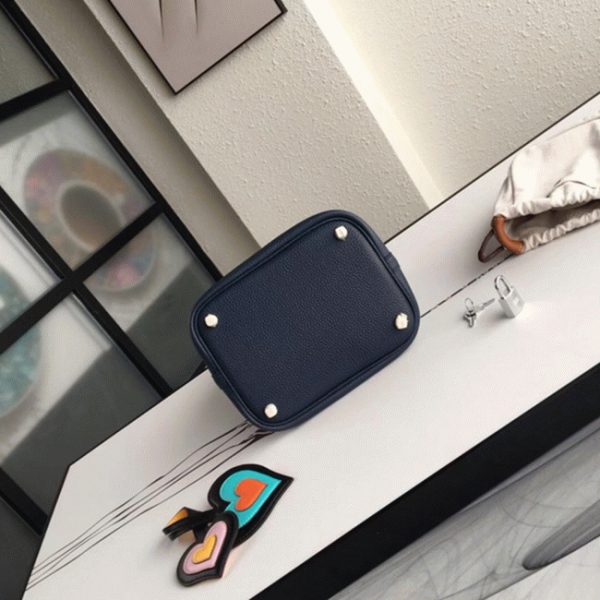 Fausse Sac à Main Hermès Picotin Lock 18cm avec Poignées Tressées Bleu Marine – Image 3