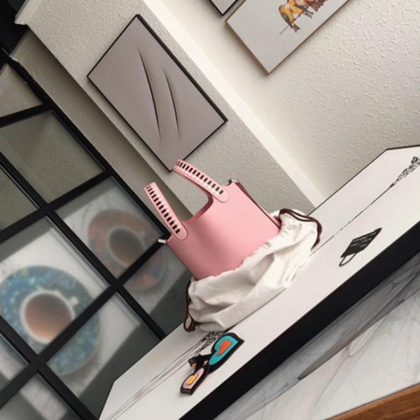 Réplique Sac à Main Hermès Picotin Lock 22cm Rose avec Poignées Tressées – Image 4