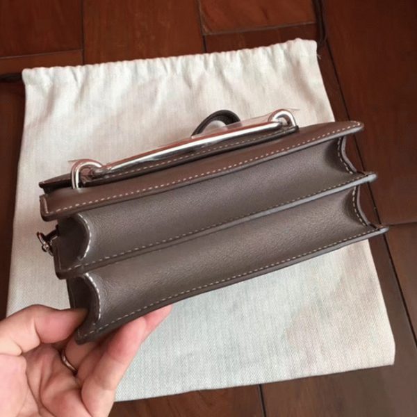 Contrefaçon Sac à Main Mini Sac Roulis Hermès étoupe – Image 7