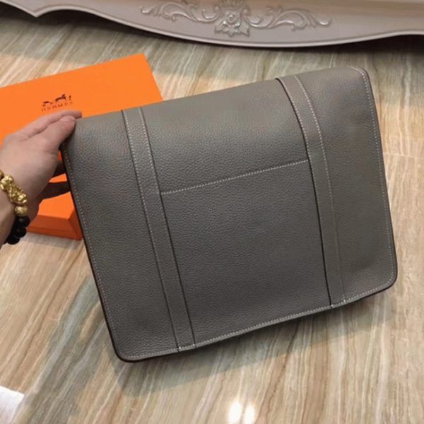 Réplique de Luxe Sac Hermès Steve Messenger Gris – Image 4