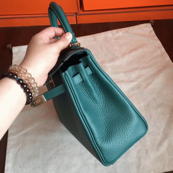 Réplique Sac à main Hermès Kelly Retourne 25cm Malachite Clémence – Image 6