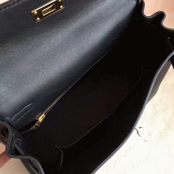 Réplique Sac à main Hermès Kelly Retourne 25cm Noir Swift – Image 6