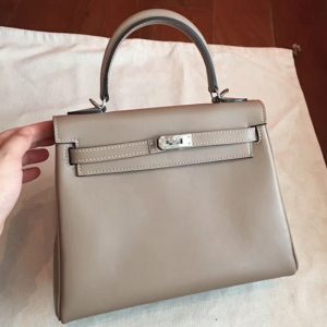 Contrefaçon Sac à main Hermès Kelly Retourne 25cm Gris Swift