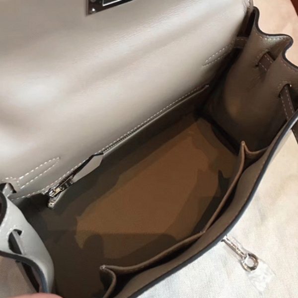 Contrefaçon Sac à main Hermès Kelly Retourne 25cm Gris Swift – Image 2