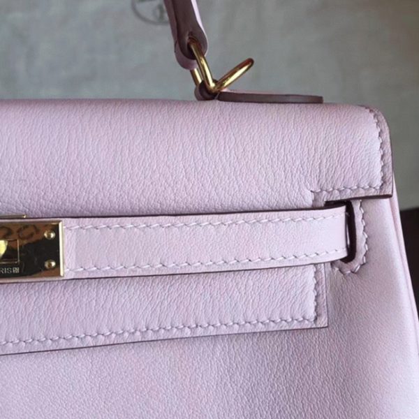 Réplique Haute Qualité Sac à main Hermès Kelly Retourne 28cm Rose Dragée Swift – Image 8