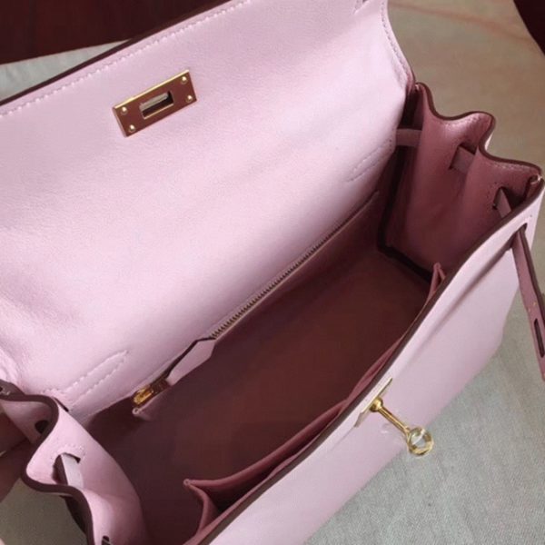 Réplique Haute Qualité Sac à main Hermès Kelly Retourne 28cm Rose Dragée Swift – Image 5