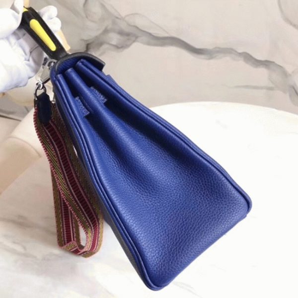 Réplique Sac à main Hermès Kelly 28cm Bleu avec Poignée Zigzag – Image 7