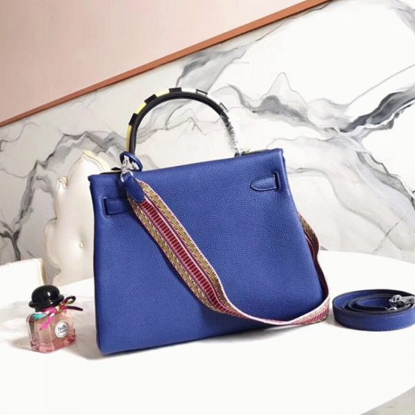 Réplique Sac à main Hermès Kelly 28cm Bleu avec Poignée Zigzag – Image 4