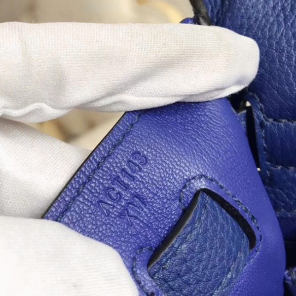 Réplique Sac à main Hermès Kelly 28cm Bleu avec Poignée Zigzag – Image 3