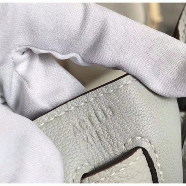 Réplique Sac à main Hermès Kelly 28cm Blanc avec Poignée Zigzag – Image 7