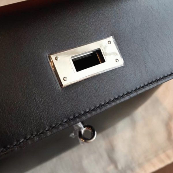 Réplique Sac à main Hermès Kelly Retourne 28cm Noir – Image 4
