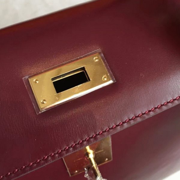 Fausse de designer Sac à main Hermès Kelly Retourne 28cm Bordeaux Box – Image 4