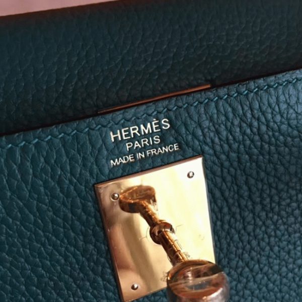 Copie de designer Sac à main Hermès Kelly Retourne 28cm Malachite Clémence – Image 5