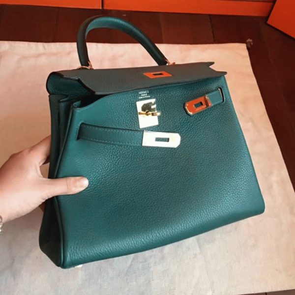 Copie de designer Sac à main Hermès Kelly Retourne 28cm Malachite Clémence – Image 3