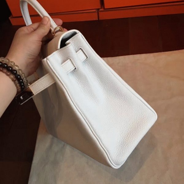 Réplique de designer Sac à main Hermès Kelly Retourne 32cm Blanc Clémence – Image 3