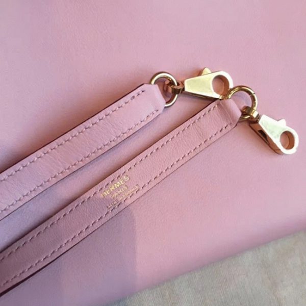 Contrefa?on Sac à main Hermès Kelly Retourne 32cm Rose Dragée Swift – Image 5