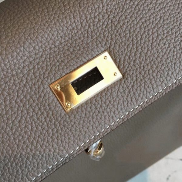 Contrefaçon Sac à main Hermès Kelly 35cm Taupe Clémence – Image 6