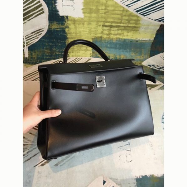 Contrefaçon Sac à main Hermès Kelly 35cm Noir Box – Image 2