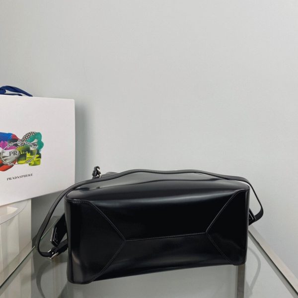 Contrefaçon sac Prada Supernova moyen modèle en cuir noir brossé – Image 2