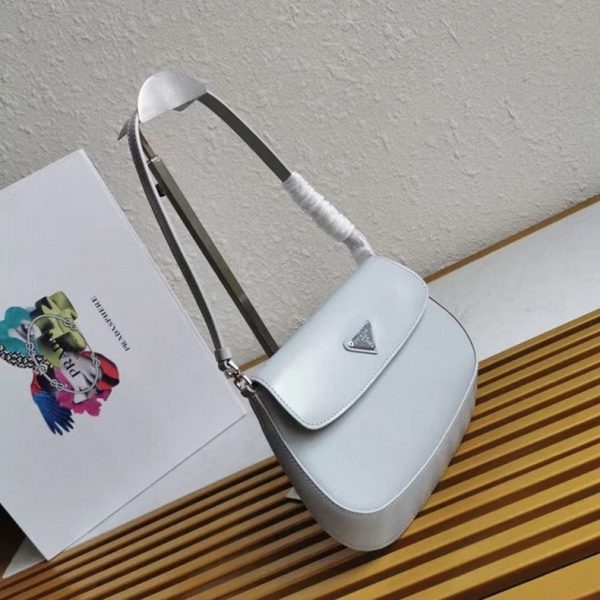 Copie sac Prada Cleo avec rabat en bleu – Image 8