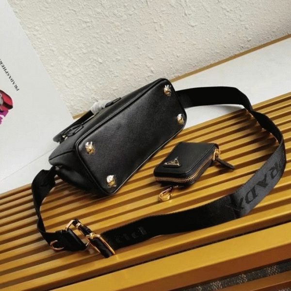 Meilleure réplique du sac Prada Galleria mini format en noir – Image 6
