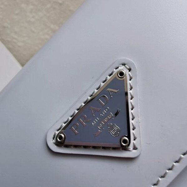 Copie sac Prada Cleo avec rabat en bleu – Image 5