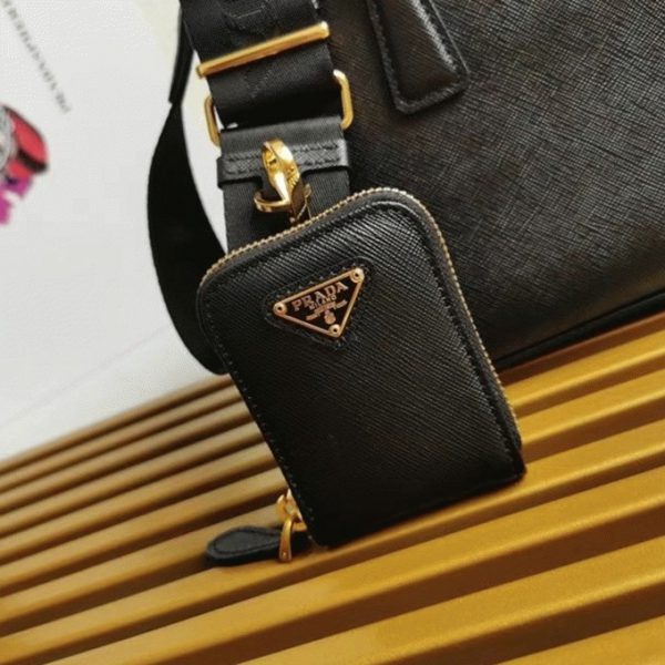 Meilleure réplique du sac Prada Galleria mini format en noir – Image 2