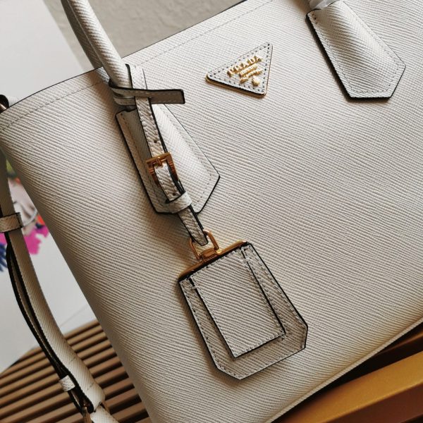 Contrefaçon sac cabas Prada Double Medium en blanc – Image 7