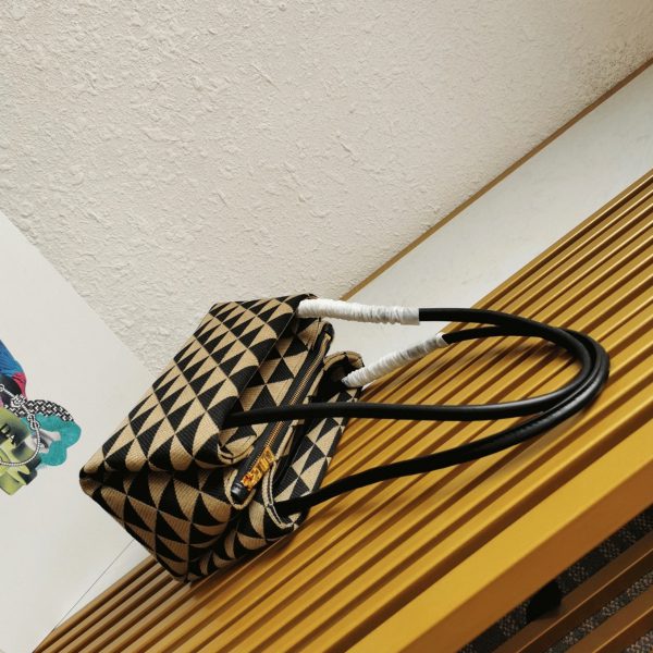 Imitation sac bandoulière Prada Supernova petit modèle en noir/beige – Image 4