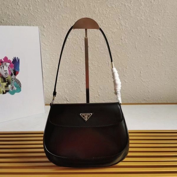 Top réplique sac Prada Cleo avec rabat en noir – Image 7