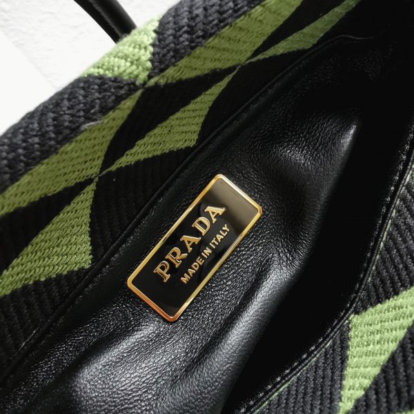 Réplique sac bandoulière Prada Supernova petit modèle en noir/vert – Image 7