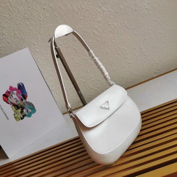 Réplique sac Prada Cleo avec rabat en blanc – Image 8
