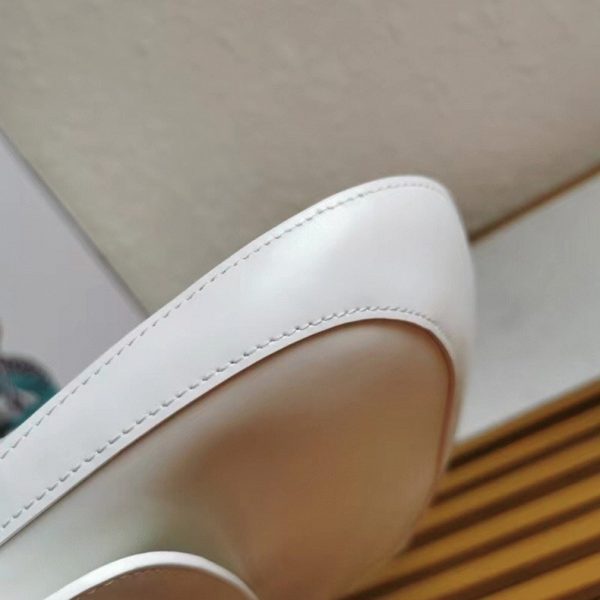 Réplique sac Prada Cleo avec rabat en blanc – Image 3