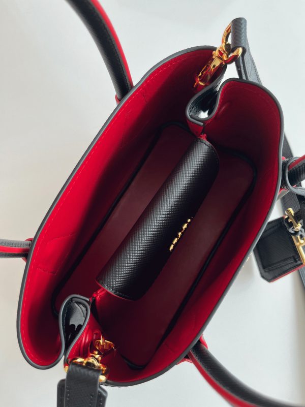 Réplique sac Prada Double Mini en noir – Image 9