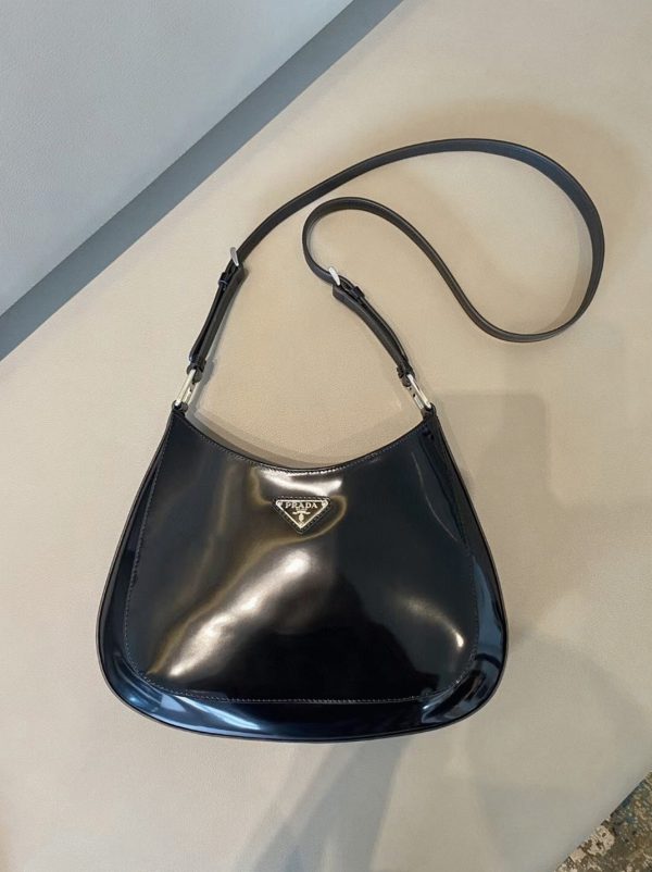 Faux sac Prada Cleo grand modèle en noir – Image 5