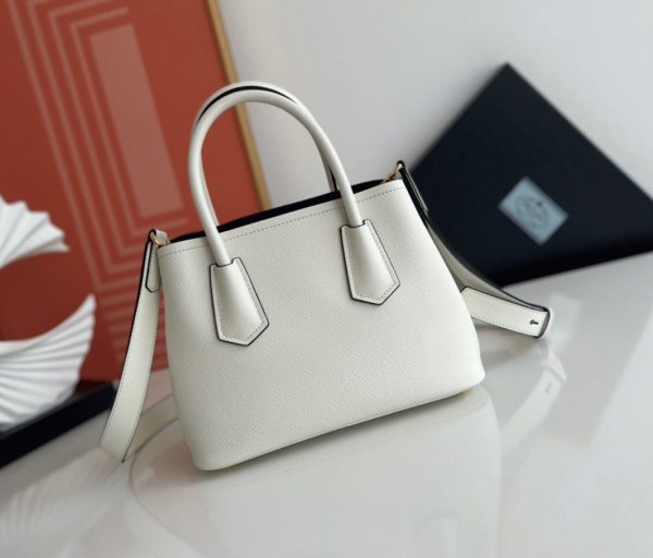 Réplique sac Prada Double Mini en blanc – Image 10